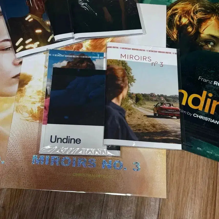 [BUNJANG] Transit Movie Merchandise Bundle / 트랜짓 A3포스터 엽서세트 크리스티안펫졸드 영화 피닉스 운디네 뱃지