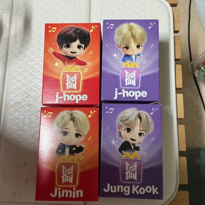 [BUNJANG] TinyTAN J-Hope Jimin Jungkook Figure Bundle Set / 방탄소년단 TinyTAN 피규어 4종 (제이홉/지민/정국)
