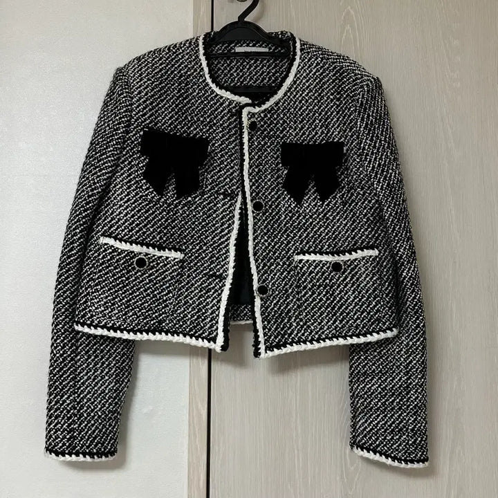 [SOLD OUT] 바이씨니 제작 리본벨벳트위드 블랙