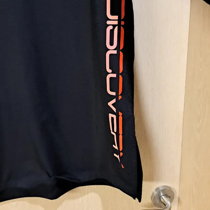 [BUNJANG] Discovery Black Long Sleeve T-shirt (Size 90) / 디스커버리 검정색 긴팔 티셔츠사이즈90