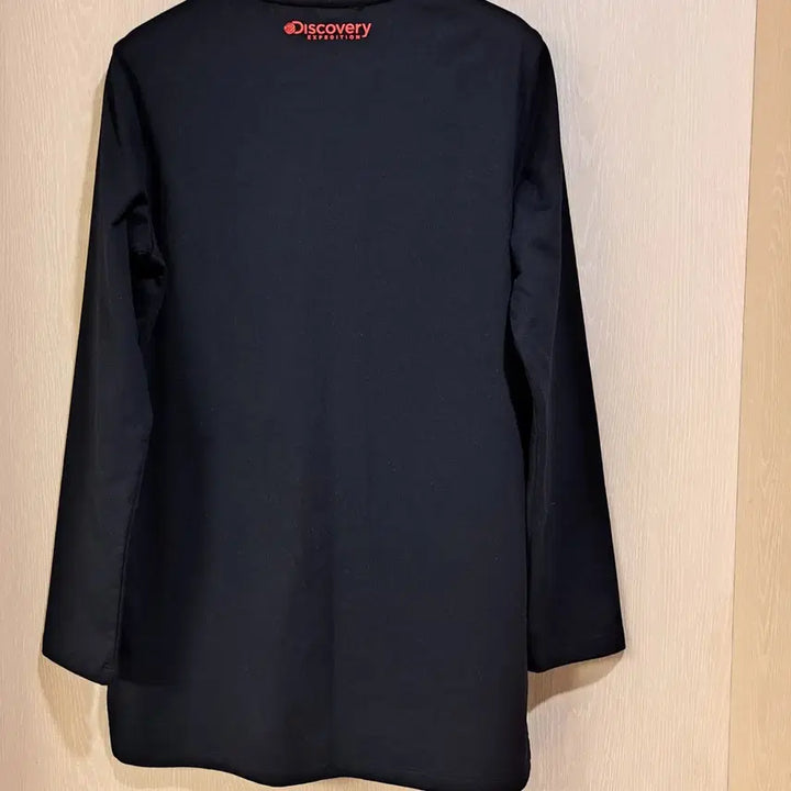 [BUNJANG] Discovery Black Long Sleeve T-shirt (Size 90) / 디스커버리 검정색 긴팔 티셔츠사이즈90