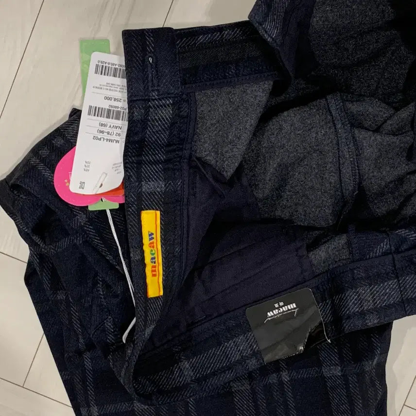 [BUNJANG] Macaw Checkered Pants / [Macaw] 마코 체크 바지