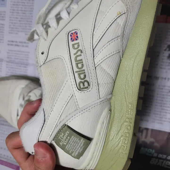[BUNJANG] Reebok Balansa GL6000 Sneakers / 리복 발란사 GL6000 280