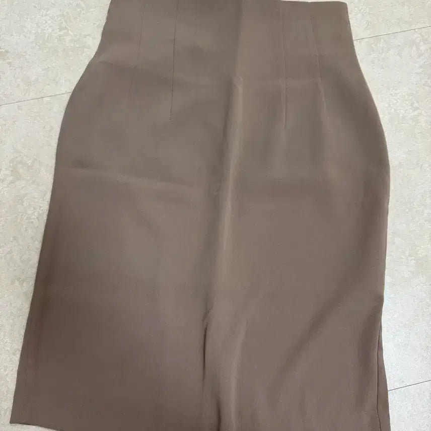 [SOLD OUT] NOBLE 코코아 베이지 H라인 스커트 S 새상품