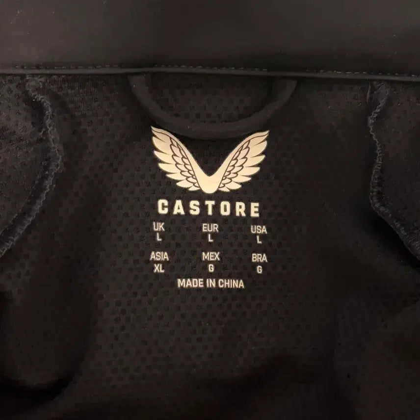 [BUNJANG] Castore Red Bull F1 Racing Softshell Jacket L / Castore 공식 레드불 F1 레이싱 소프트쉘 자켓 L