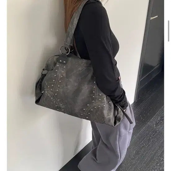 [BUNJANG] Vintage Studded Shoulder Bag / 빈티지 스터드 숄더백
