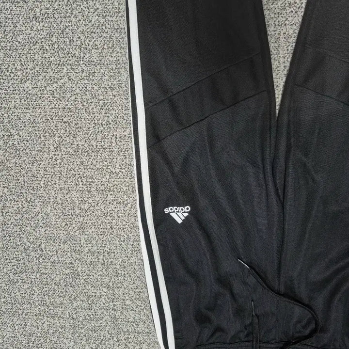[BUNJANG] Adidas Three-Stripe Training Pants Black / 아디다스 삼선 트레이닝 바지 블랙