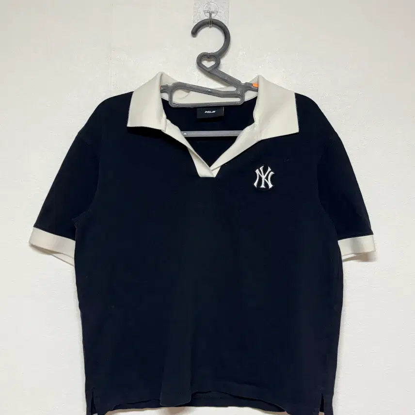 [BUNJANG] MLB Crop Collar T-shirt / MLB 크롭 카라티 S