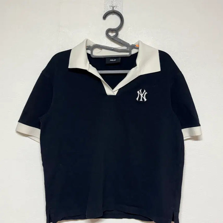 [BUNJANG] MLB Crop Collar T-shirt / MLB 크롭 카라티 S