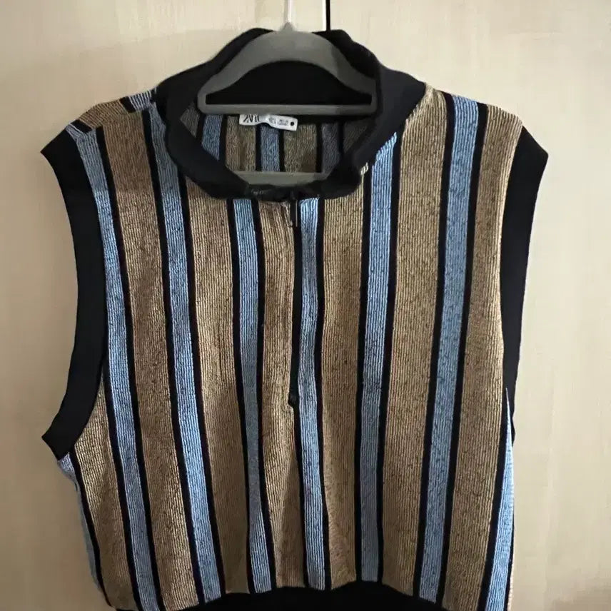 [BUNJANG] ZARA Knit Vest / 자라 반집업 니트조끼