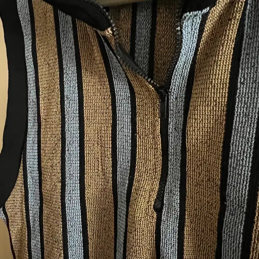 [BUNJANG] ZARA Knit Vest / 자라 반집업 니트조끼