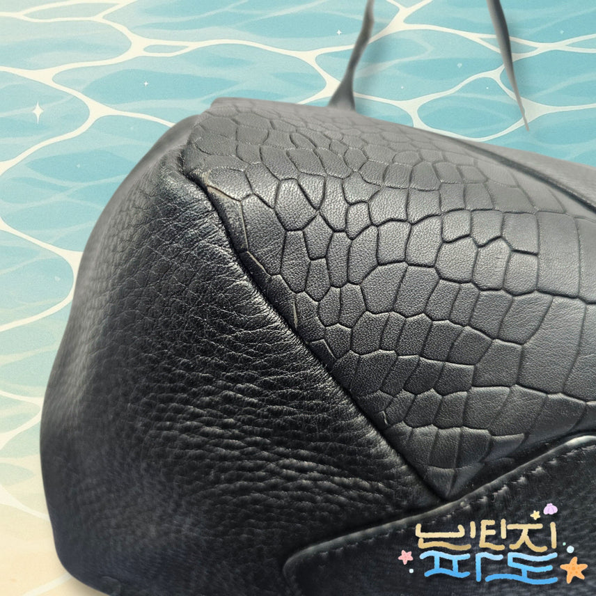 [SOLD OUT] 루즈앤라운지 토트 크로스백