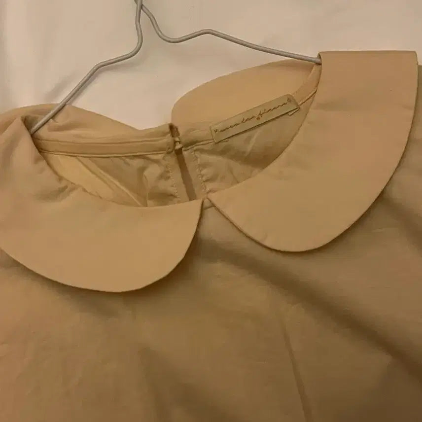 [BUNJANG] Mimi Boutique Avec des Fleurs Round Collar Blouse Ivory / 미미부티크(아벡데플뢰르) 둥카블 둥근카라블라우스 아이보리