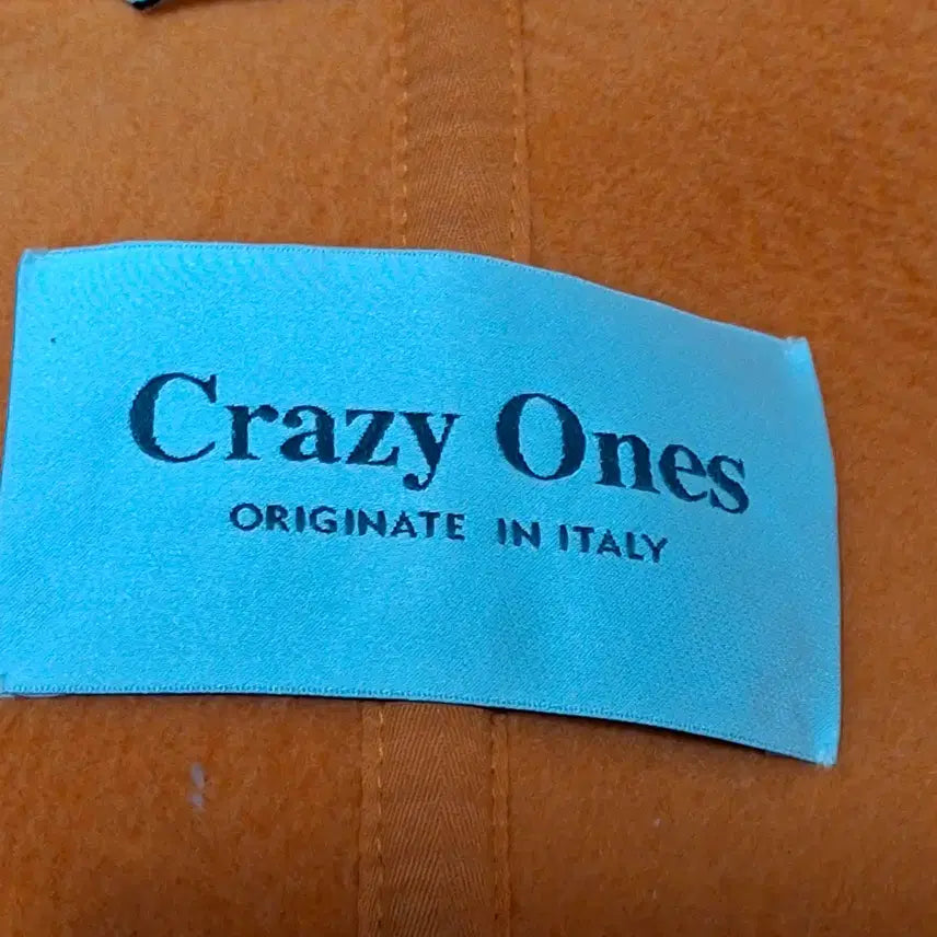 [BUNJANG] CRAZY OENS Italian Cashmere 100% Studded Button Pocket Coat / 38)CRAZY OENS 이태리 캐시미어100% 스터드 버튼 포켓 코트