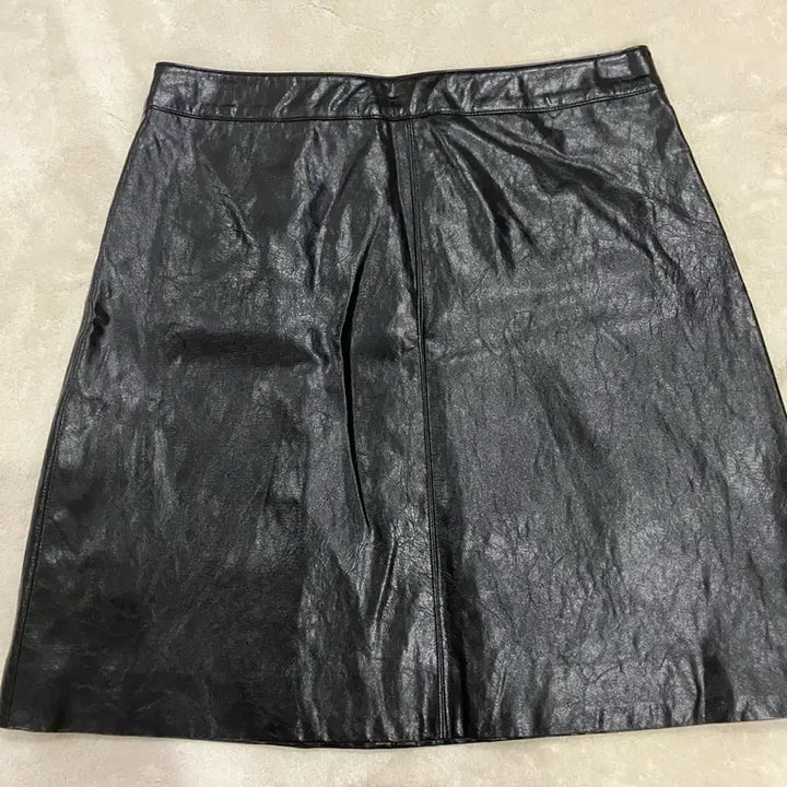[BUNJANG] YUMER Fake Leather Mini Skirt / 유메르 페이크레더 스커트