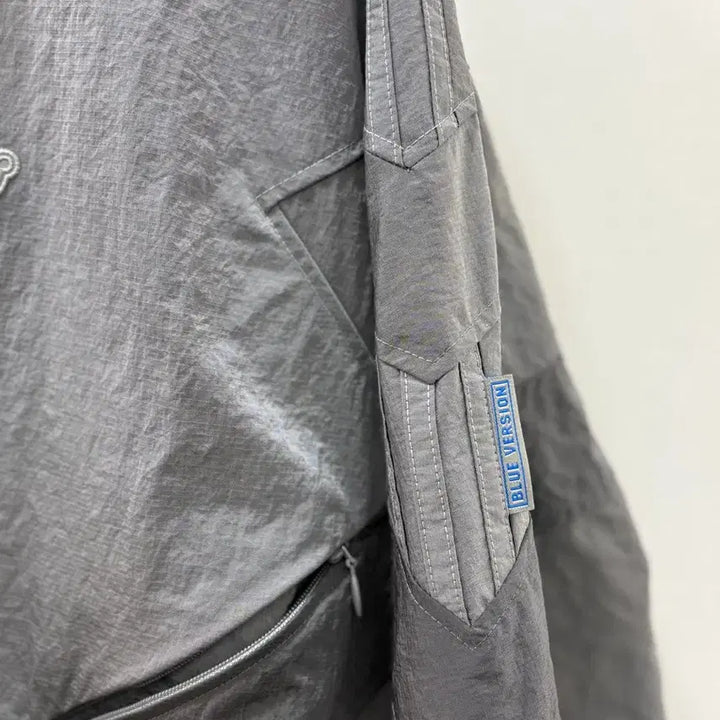 [BUNJANG] Adidas Blue Label Silver Half-Zip Windbreaker / 아디다스 블루라벨 반집업 실버 바람막이