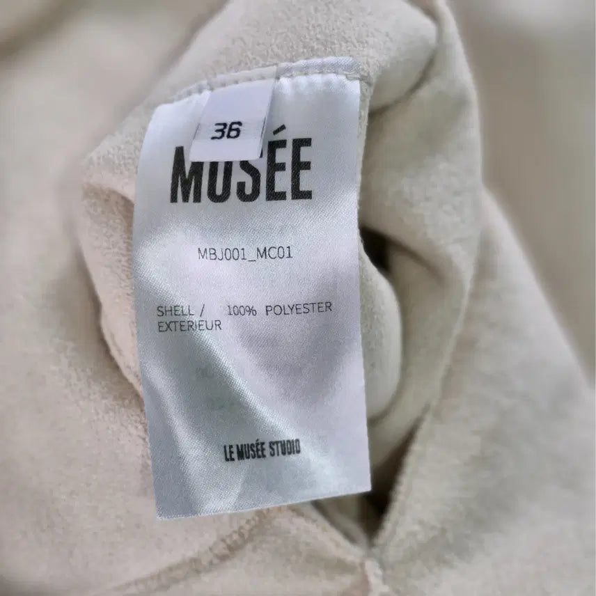 [BUNJANG] Musee Fleece Reversible Mustang Coat / 뮤제 플리스 리버시블 무스탕 코트 36