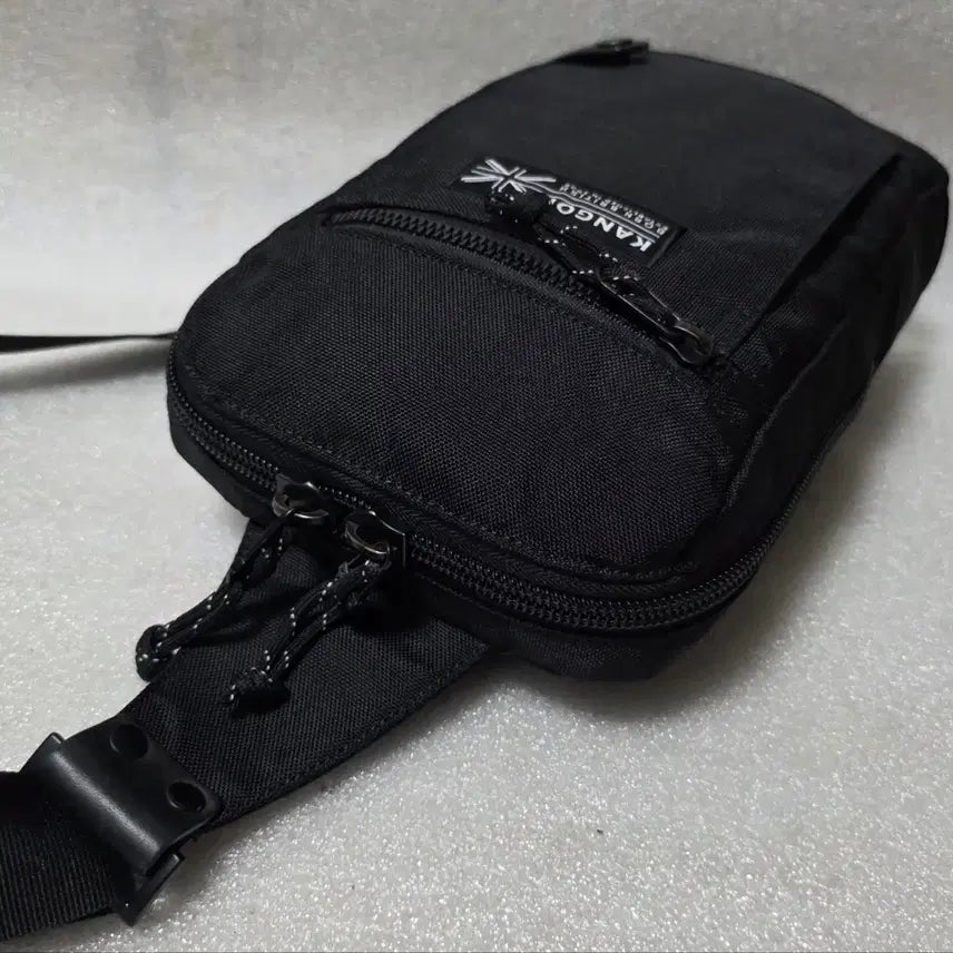 [BUNJANG] KANGOL Alive Sling Bag / 캉골 KANGOL 1207 Alive Sling Bag 슬링백