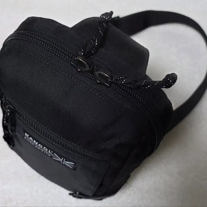 [BUNJANG] KANGOL Alive Sling Bag / 캉골 KANGOL 1207 Alive Sling Bag 슬링백