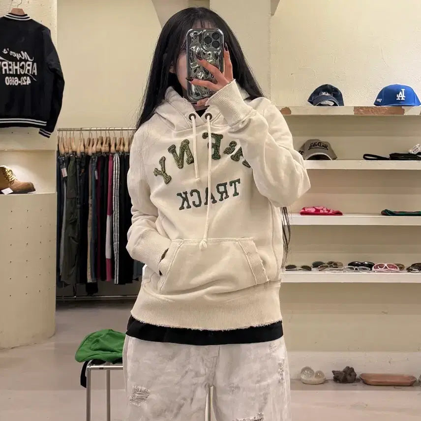 [BUNJANG] Abercrombie &amp; Fitch Track Embroidered Hoodie / 아베크롬비 앤 피치 A&amp;F 트랙 자수 후드티 U1165
