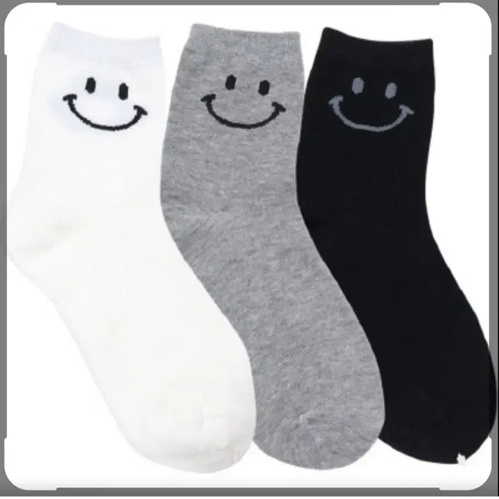[BUNJANG] Korean Made Cotton Mid-Calf Socks with Smiley Face Design (10 Pairs) / (국산양말) 여성 스마일 중목 양말 10켤레