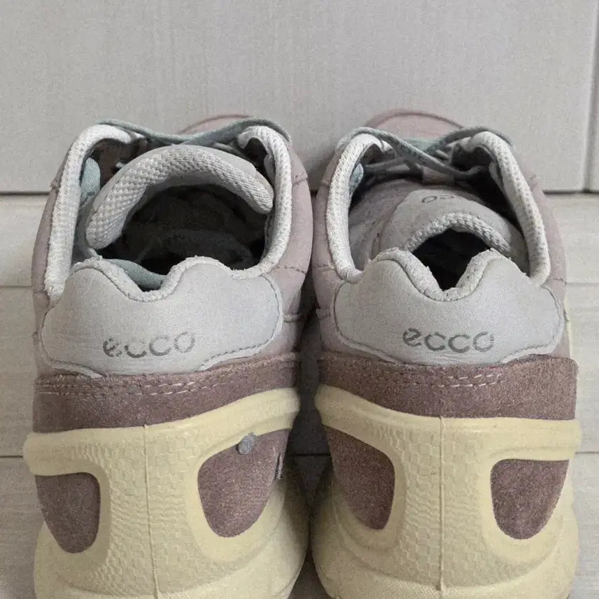 [BUNJANG] ECCO BIOM Suede Sneakers / ECCO BIOM 스웨이드 스니커즈 230