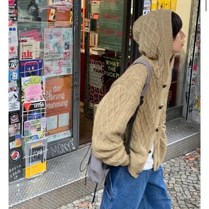 [BUNJANG] MADE Melt Oversized Cable Knit Duffle Hooded Cardigan (Beige) / [MADE] 멜트 오버핏 꽈배기 더플 후드 가디건(공용)(베이지)