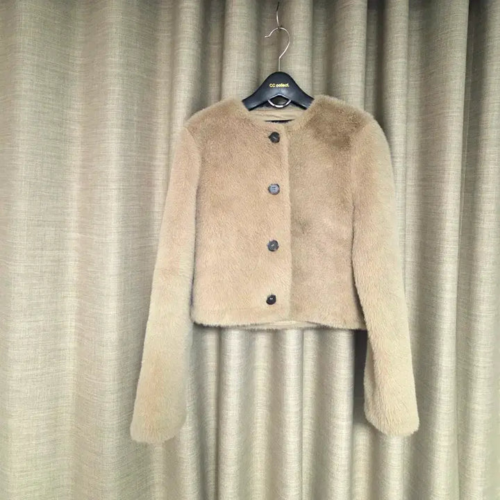 [BUNJANG] ZARA Faux Fur Crop Jacket / 자라 ZARA 퍼 크롭 자켓