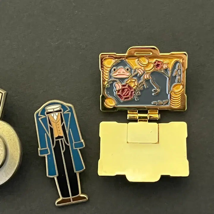 [BUNJANG] Harry Potter Newt Scamander Niffler Pin Badge Set / 해리포터 신비한동물사전 신동사 뉴트 니플러 핀뱃지 굿즈