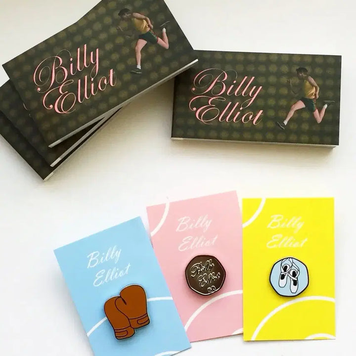 [SOLD OUT] 소시민워크 빌리엘리어트 토슈즈 핀뱃지 굿즈