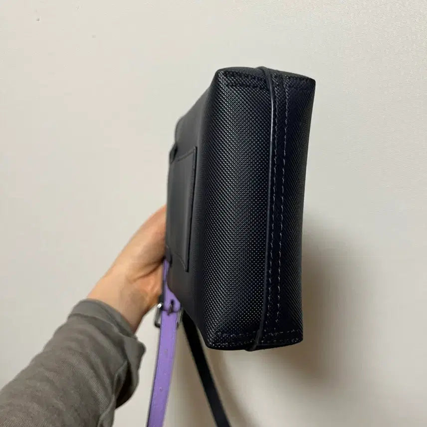 [BUNJANG] Lacoste Black Mini Crossbody Bag / 라코스테 블랙 미니 크로스백