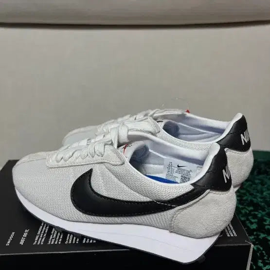 [BUNJANG] LD-1000 White and Black Sneakers / 여성용 (매장 정품 새상품)어디든 잘어울리는 스니커즈(사이즈230~245