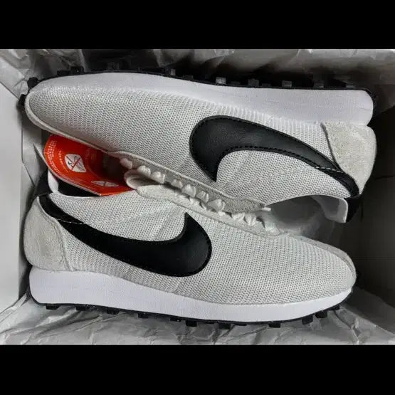 [BUNJANG] LD-1000 White and Black Sneakers / 여성용 (매장 정품 새상품)어디든 잘어울리는 스니커즈(사이즈230~245