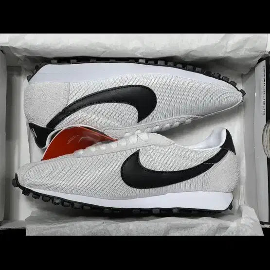 [BUNJANG] LD-1000 White and Black Sneakers / 여성용 (매장 정품 새상품)어디든 잘어울리는 스니커즈(사이즈230~245