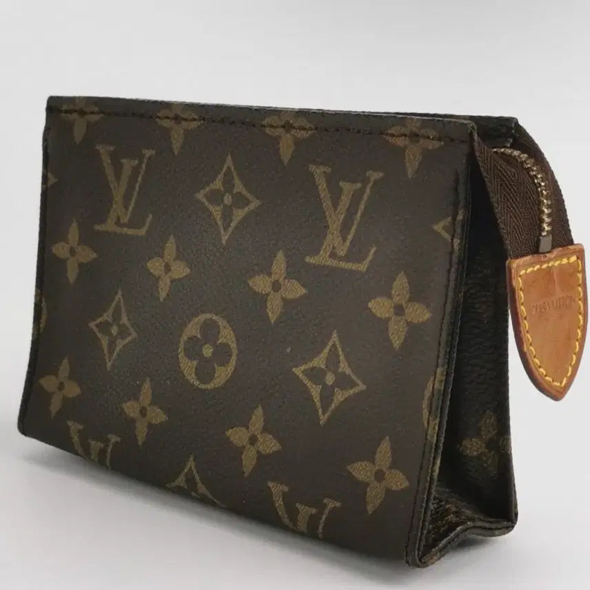 [BUNJANG] Louis Vuitton Monogram Toilet 15 Toiletry Pouch / (최저가) 루이비통 모노그램 토일레트리 15 토일렛