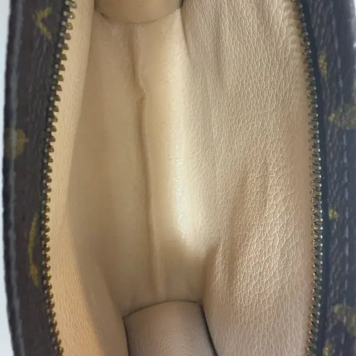 [BUNJANG] Louis Vuitton Monogram Toilet 15 Toiletry Pouch / (최저가) 루이비통 모노그램 토일레트리 15 토일렛