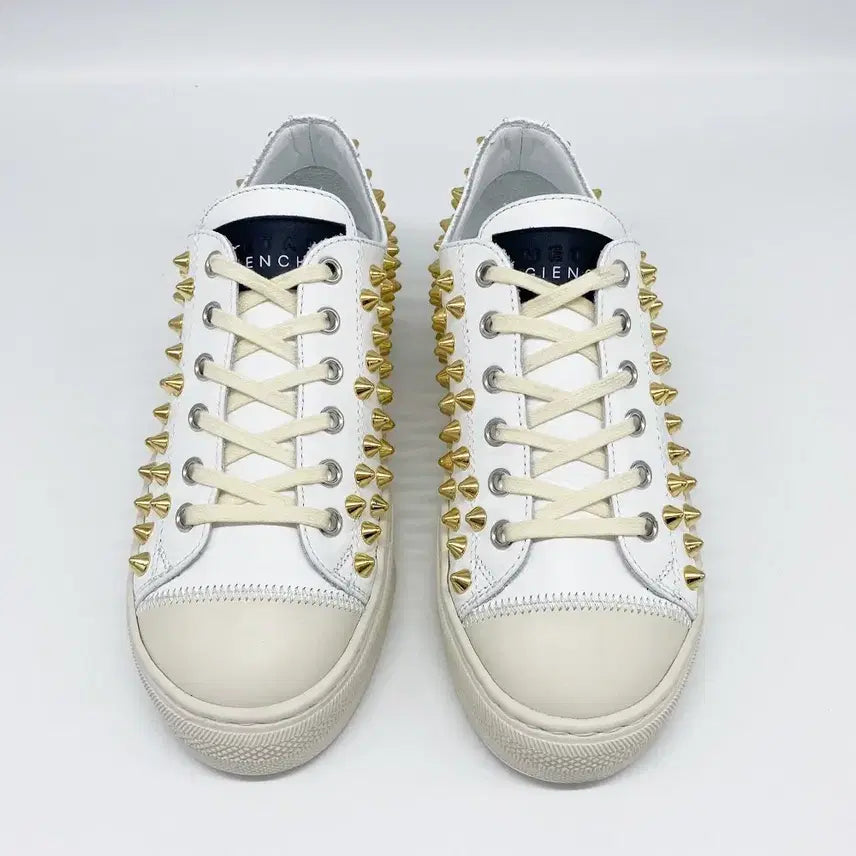 [BUNJANG] Zenchi Gold Studded Leather Low-Top Sneakers / [정품새상품] 젠치 남성 스니커즈 골드 스터드 화이트 레더 로우탑 40"