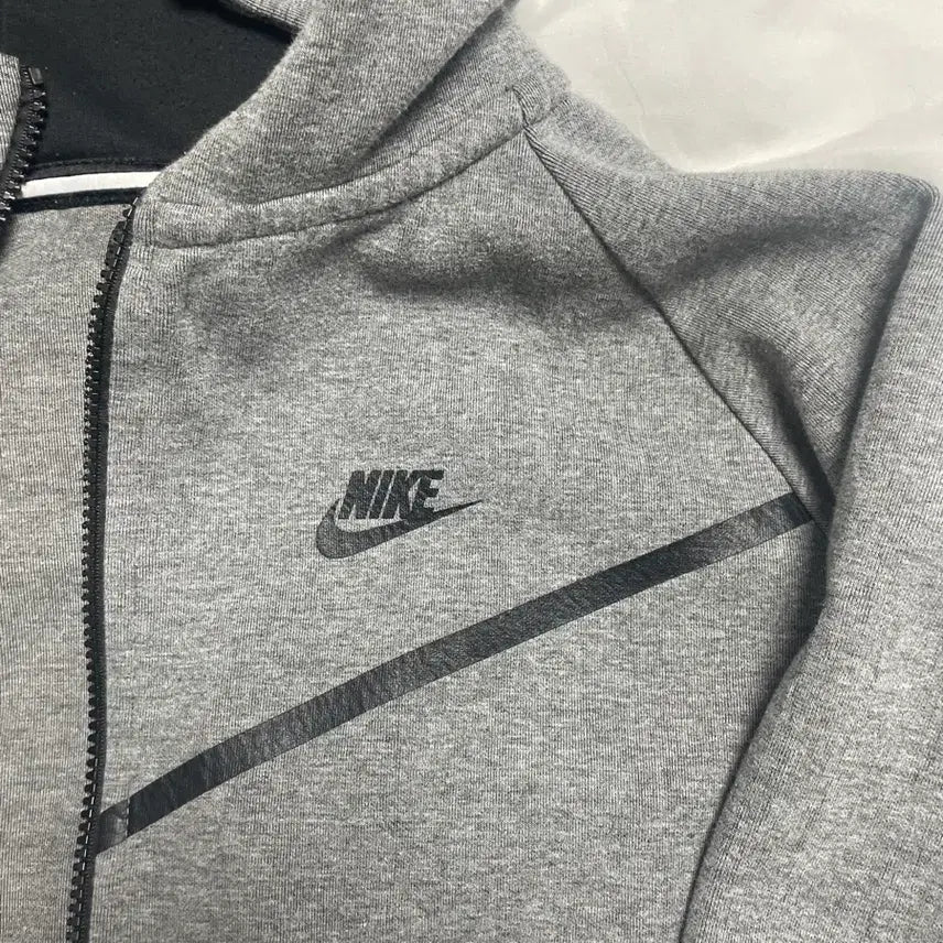 [SOLD OUT] 나이키 테크팩 그레이