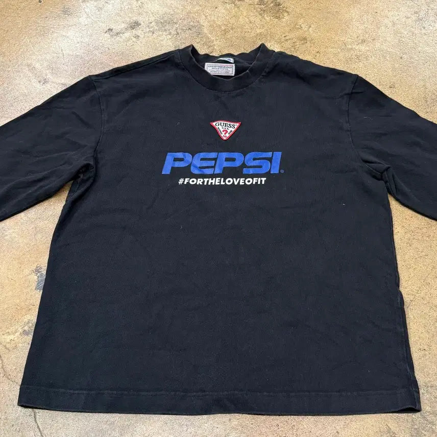 [BUNJANG] Guess x Pepsi Black Long Sleeve T-shirt / [정품/L] 게스 X 펩시 콜라보 블랙 긴팔티셔츠 맨투맨