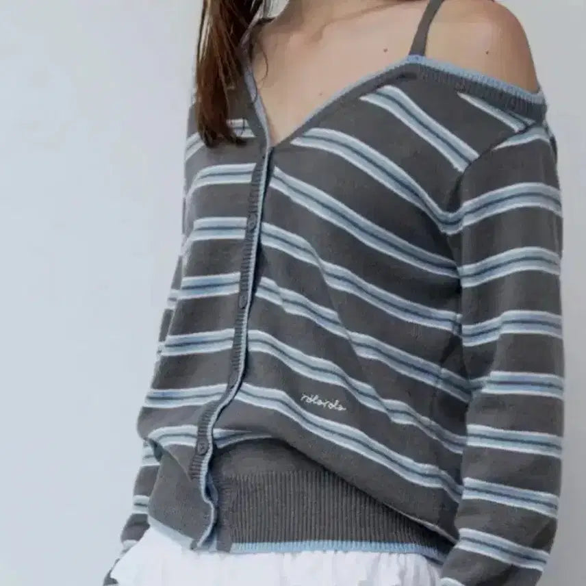 [BUNJANG] RoLaRoLa One Shoulder Cardigan / 로라로라 원오프숄더 가디건 새상품 반택포