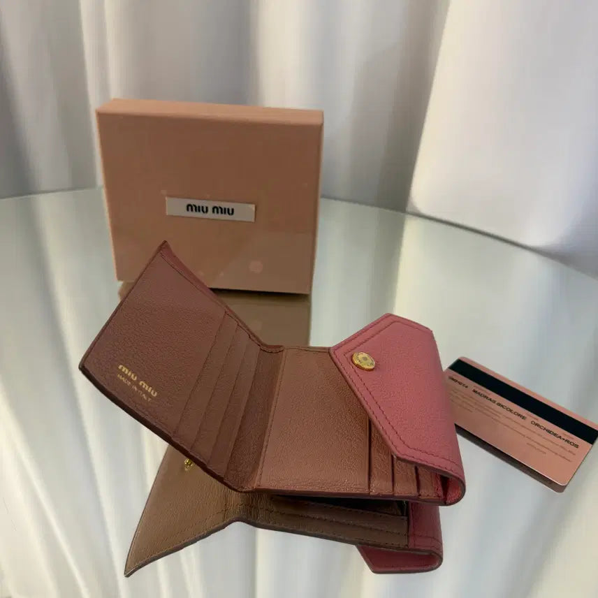 [BUNJANG] Miu Miu Madras Tri-fold Wallet / 미우미우 마드라스 3단 반지갑