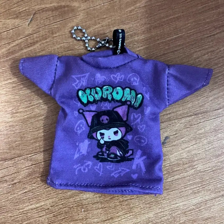[BUNJANG] Kuromi Clothes Keyring / 쿠로미 티셔츠 키링