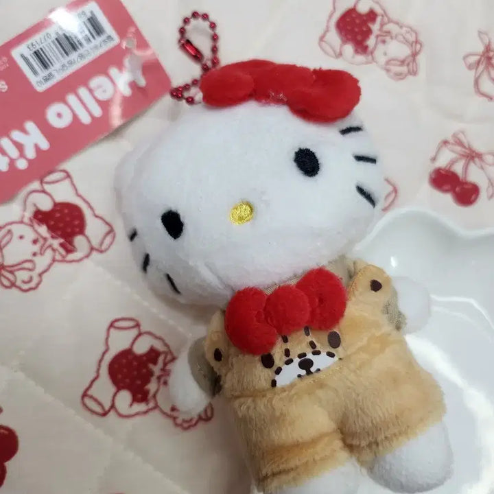 [BUNJANG] Sanrio Hello Kitty Doll Keyring / 산리오 정품 헬로키티 인형 키링 새상품