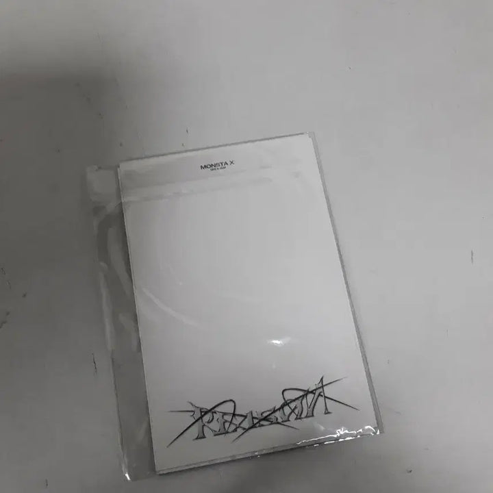 [BUNJANG] MONSTA X Photocard + Postcard Set / 몬스타엑스 포토카드 + 엽서세트
