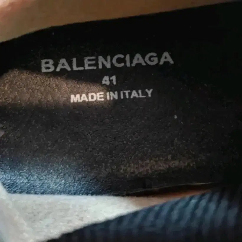 [BUNJANG] Balenciaga Speedrunner Black Sneakers / 발렌시아가 스피드러너 블랙
