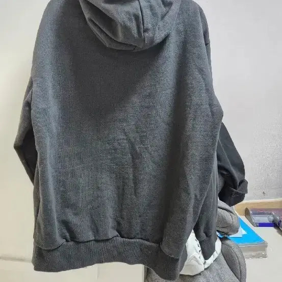 [BUNJANG] FCMM Black Hoodie / FCMM 블랙 후드티