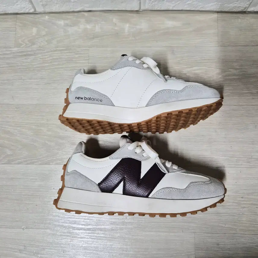 [BUNJANG] New Balance 327 Burgundy Leather Sneakers / 뉴발란스 327 버건디 레더 230mm