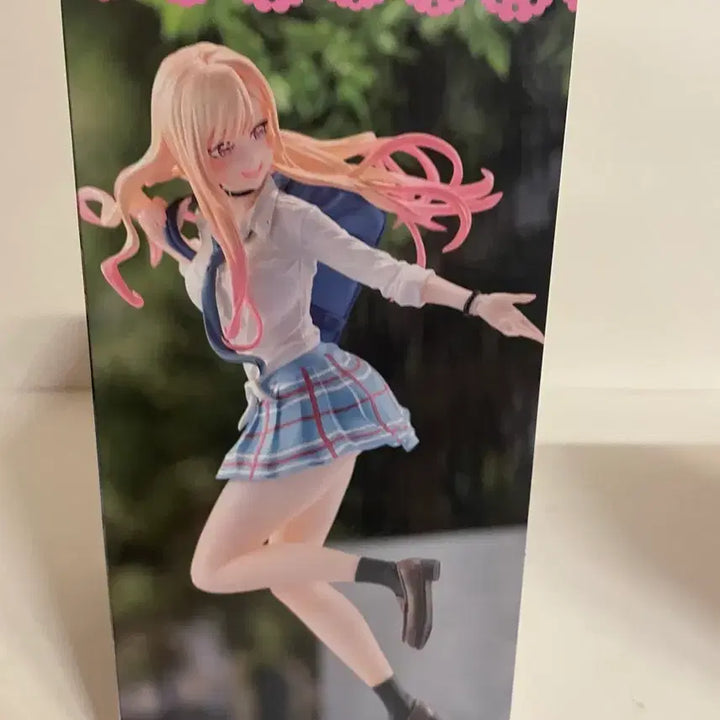 [SOLD OUT] 그 비스크돌은 사랑을 한다 키타가와 마린 교복 피규어