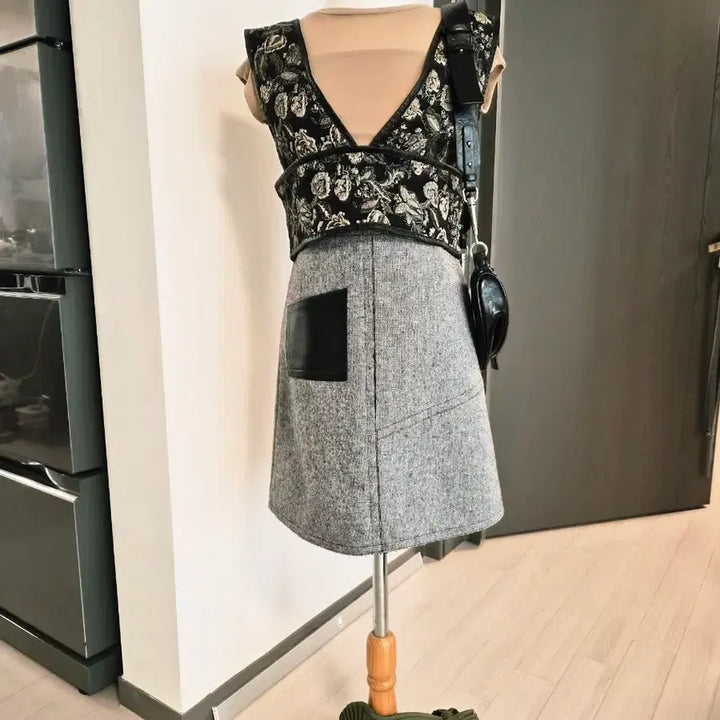 [BUNJANG] apres jour mignon Gobelin Embroidery Bustier / [일본 정품] 아프레쥬르 미뇽(apres jour mignon) 뷔스티에