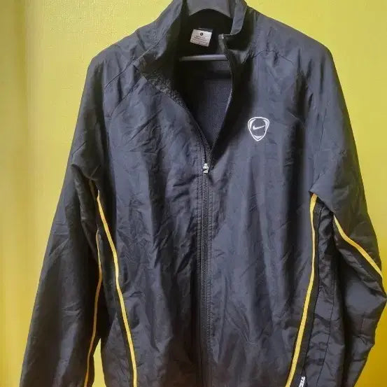 [BUNJANG] Nike Black Windbreaker Jacket / 나이키 블랙 바람막이 100